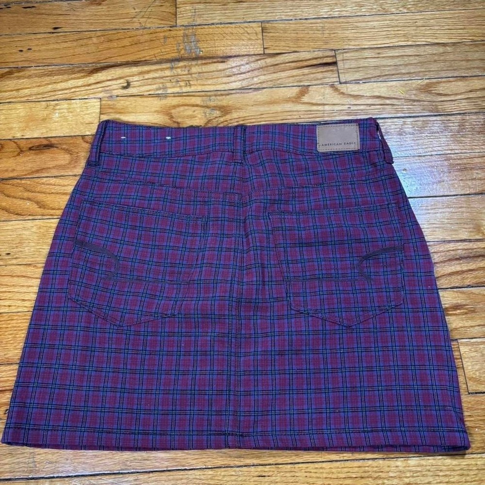 American Eagle size 2 red plaid high rise mini skirt - Picture 7 of 7